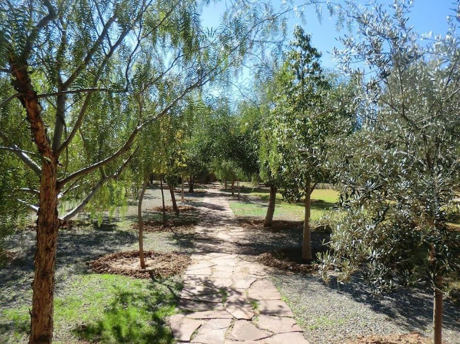 Villa Agora, Villa A La Campagne Proche Marrakech Sidi Abdallah Ghiat Buitenkant foto