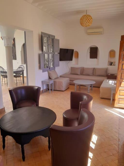 Villa Agora, Villa A La Campagne Proche Marrakech Sidi Abdallah Ghiat Buitenkant foto